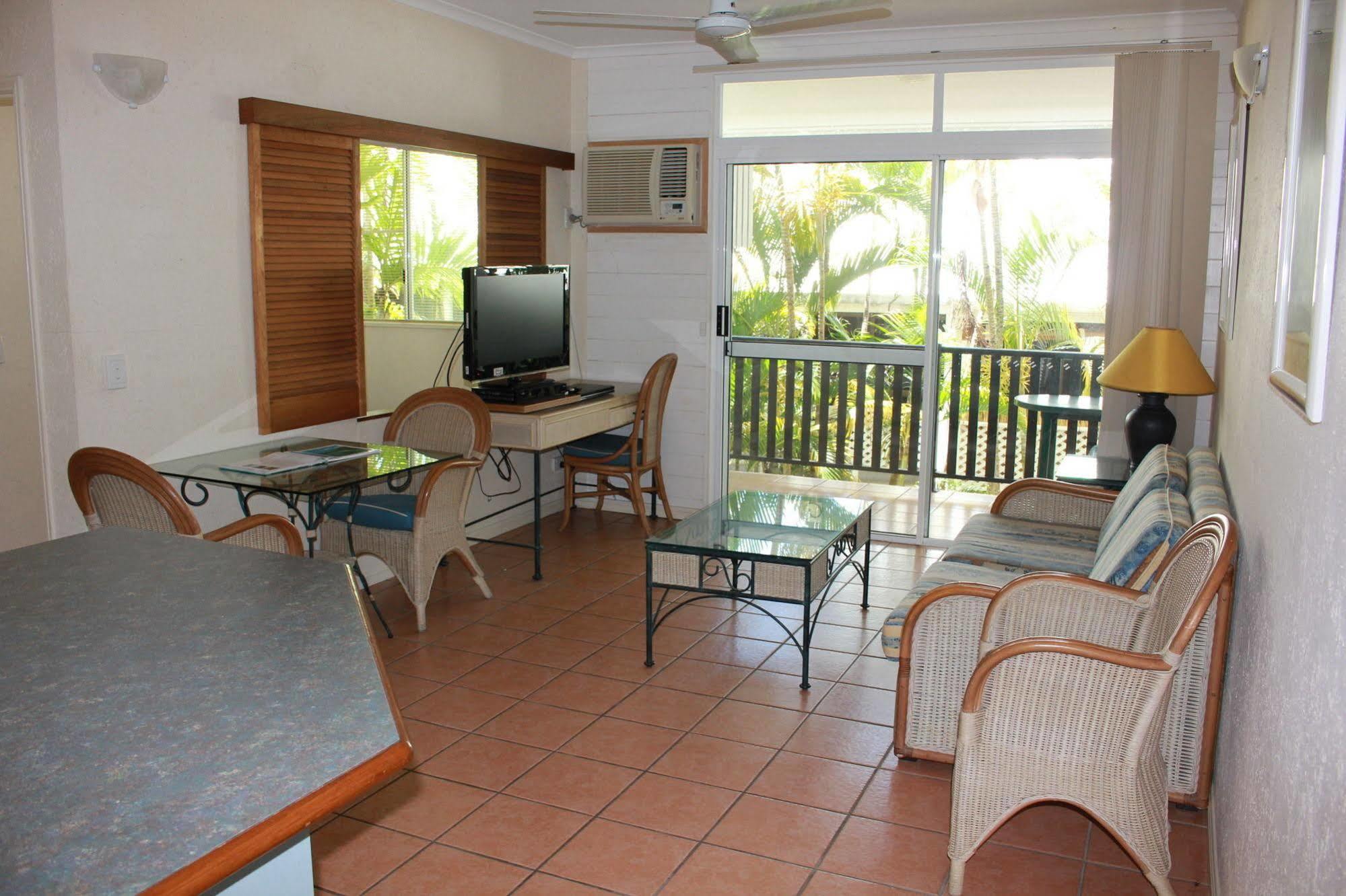 Seascape Holidays - Tropic Sands Aparthotel Port Douglas Buitenkant foto